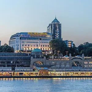Hafen Ξενοδοχείο